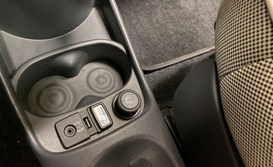 FIAT 500 1.2 8V LOUNGE