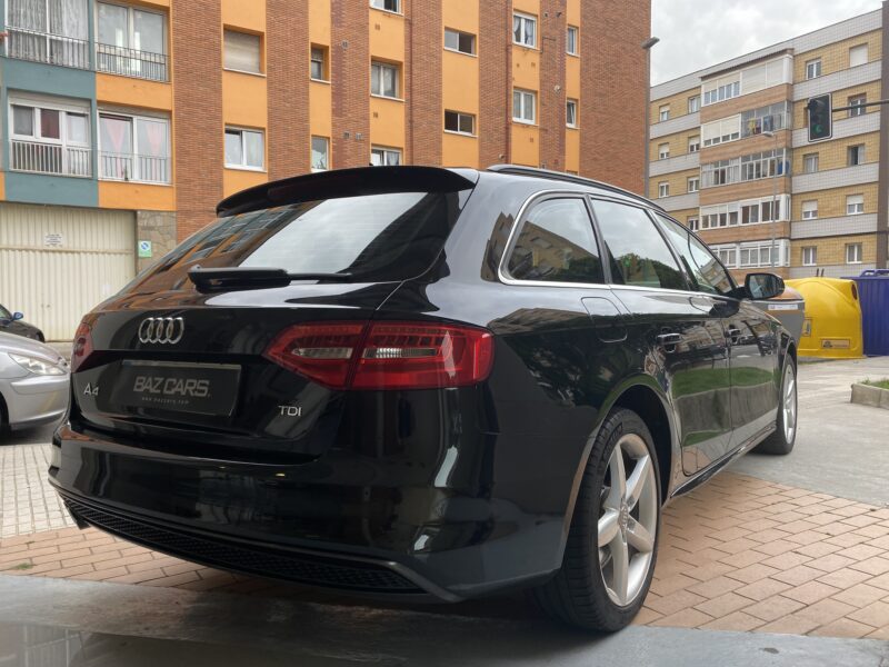 AUDI A4 Avant 2.0 TDI SLINE