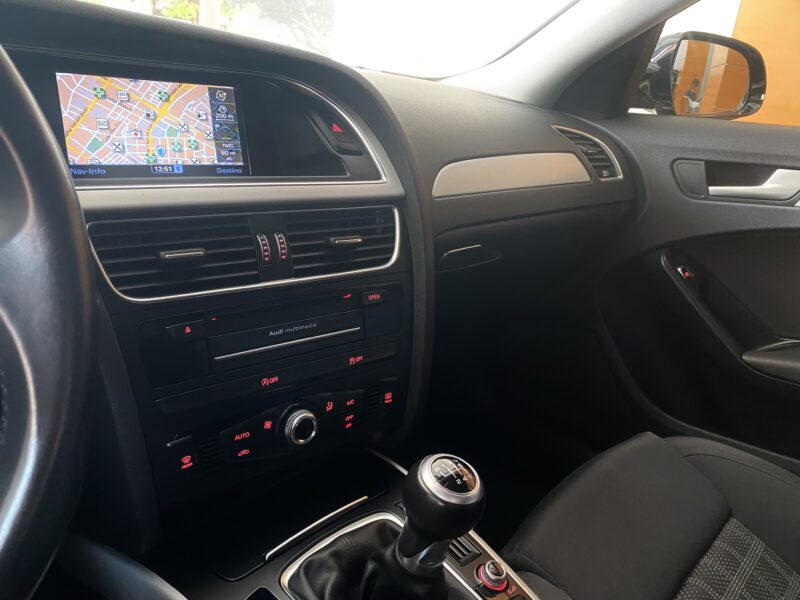 AUDI A4 Avant 2.0 TDI SLINE