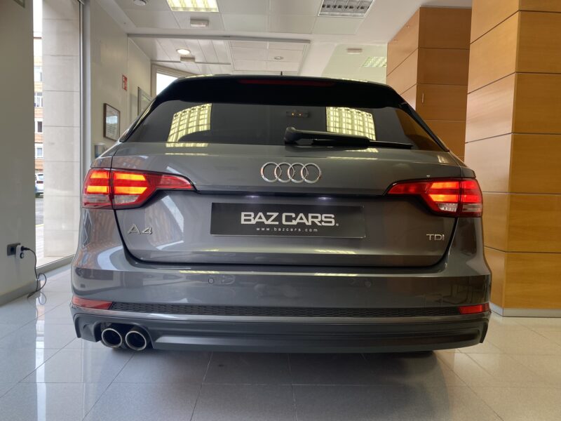 AUDI A4 Avant BLACK LINE 2.0 S TRONIC