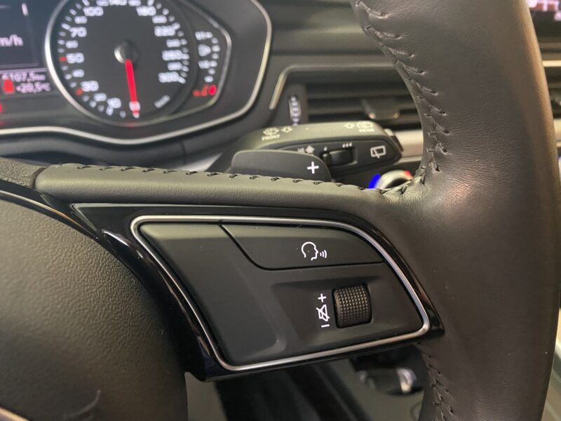 AUDI A4 Avant BLACK LINE 2.0 S TRONIC