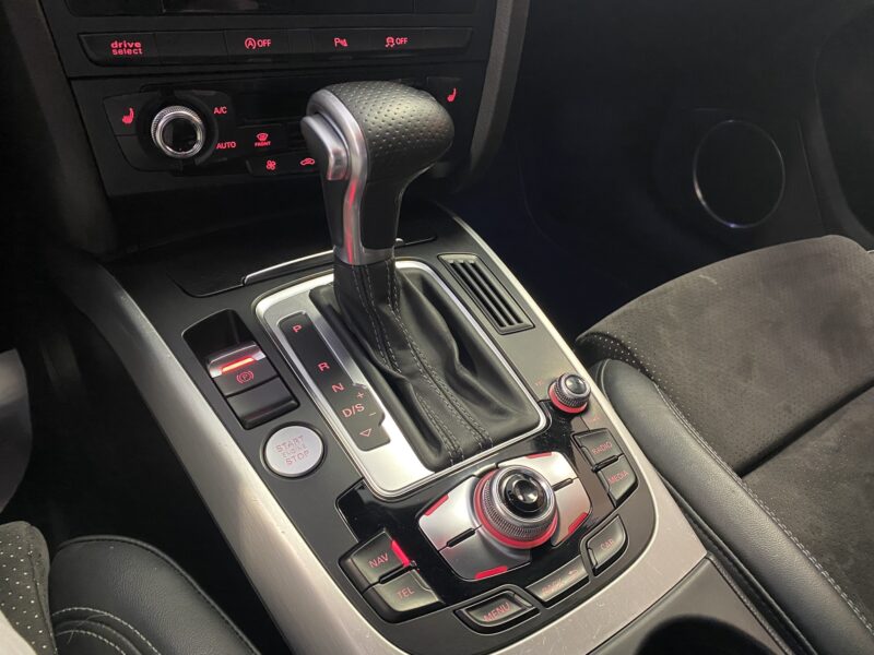 AUDI A4 Avant 2.0 TDI SLINE EDITION MULTI.