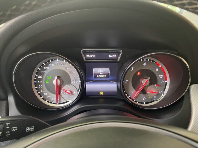 MERCEDES-BENZ CLA SHOOTING BRAKE 200 CDI AMG LINE