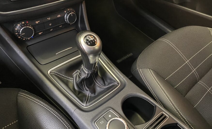 MERCEDES-BENZ CLA SHOOTING BRAKE 200 CDI AMG LINE