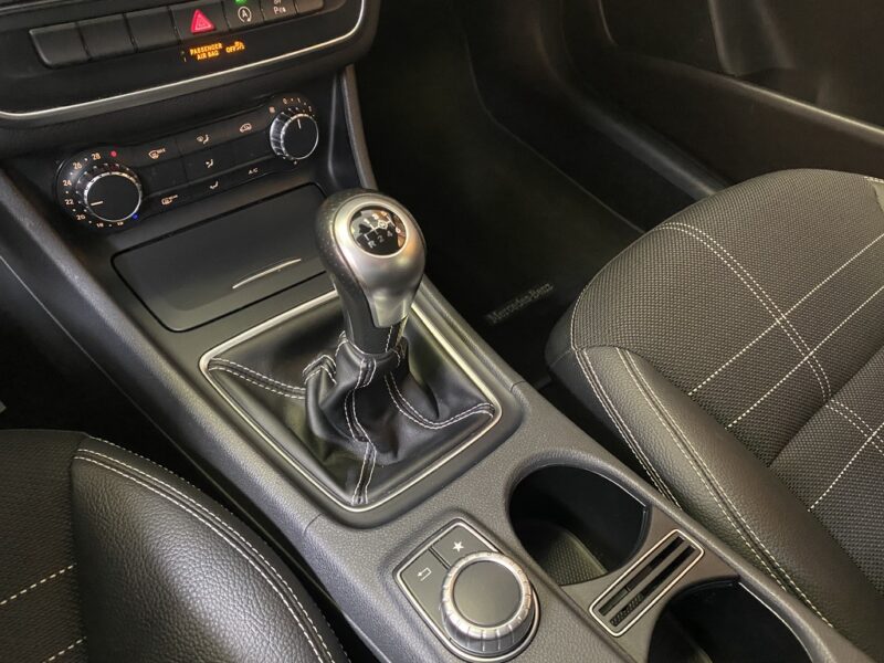 MERCEDES-BENZ CLA SHOOTING BRAKE 200 CDI AMG LINE