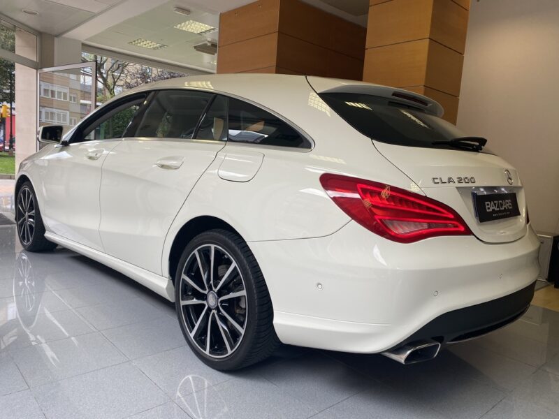 MERCEDES-BENZ CLA SHOOTING BRAKE 200 CDI AMG LINE