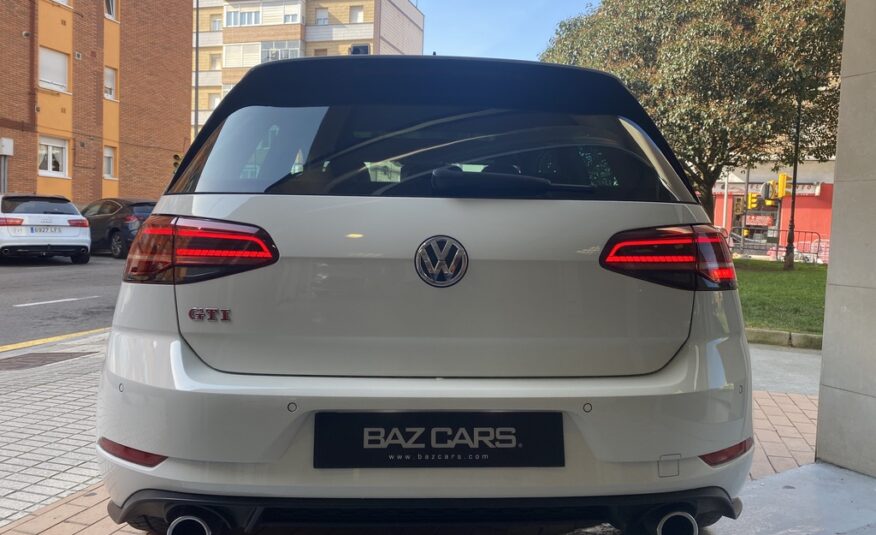 VOLKSWAGEN Golf GTI PERFORMANCE