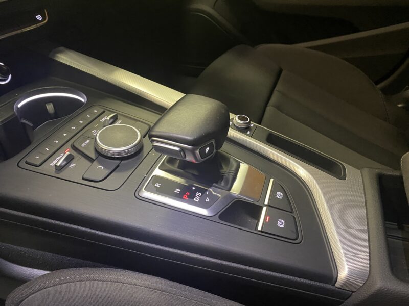 AUDI A4 SEDAN 2.0 TDI Quattro Stronic Sline