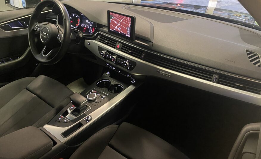 AUDI A4 SEDAN 2.0 TDI Quattro Stronic Sline