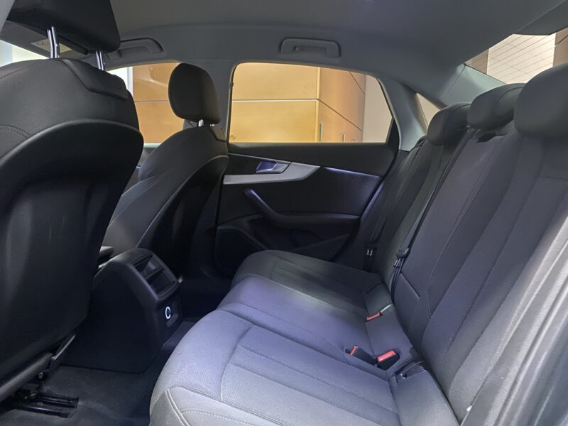 AUDI A4 SEDAN 2.0 TDI Quattro Stronic Sline