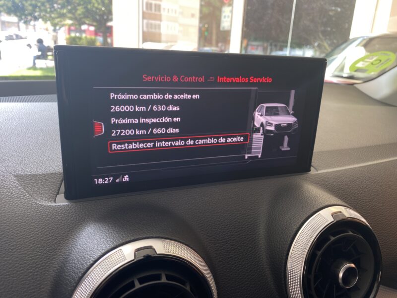 AUDI Q2 30 TDI BLACK LINE STONIC