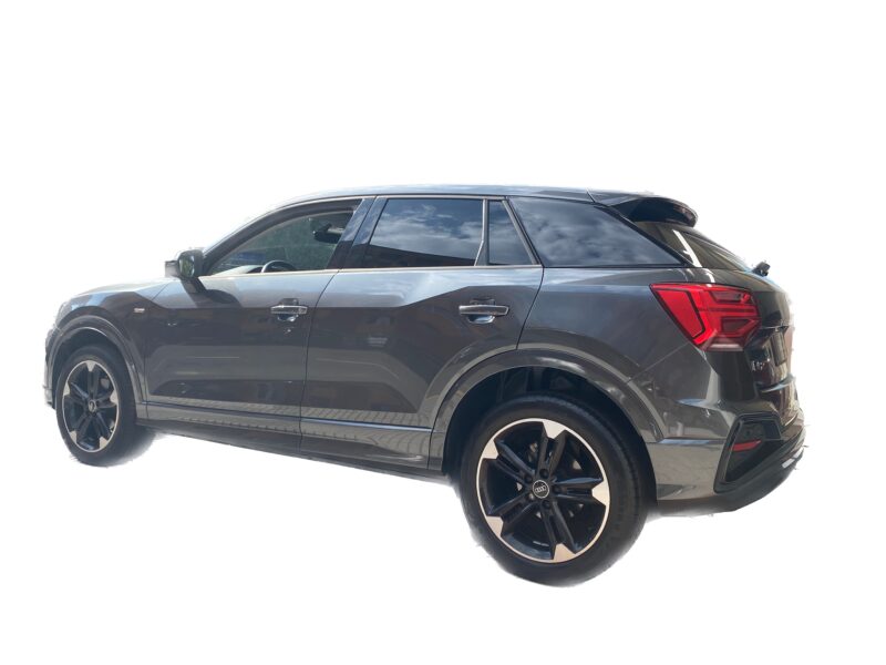 AUDI Q2 30 TDI BLACK LINE STONIC