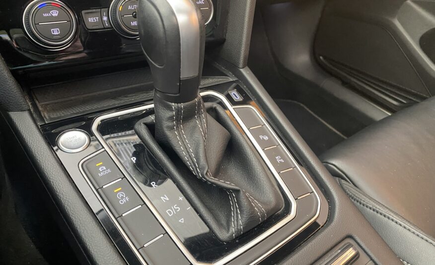 VOLKSWAGEN PASSAT VARIANT RLINE 2.0 TDI DSG
