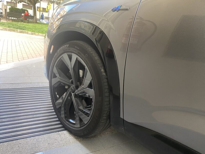 RENAULT AUSTRAL TECHNO ESPRIT ALPIN MILD HYBRID