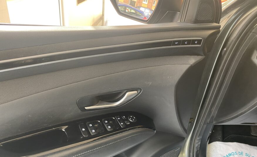 HYUNDAI TUCSON STYLE PLUG-IN HYBRID 4WD