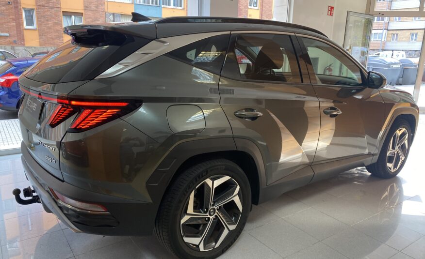 HYUNDAI TUCSON STYLE PLUG-IN HYBRID 4WD