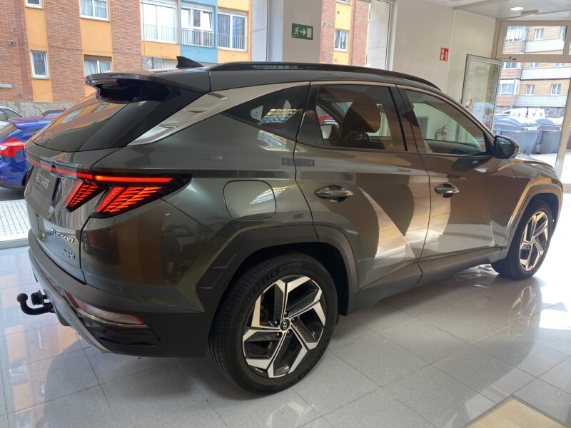 HYUNDAI TUCSON STYLE PLUG-IN HYBRID 4WD