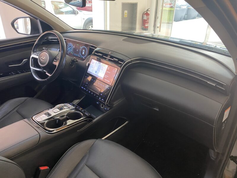 HYUNDAI TUCSON STYLE PLUG-IN HYBRID 4WD