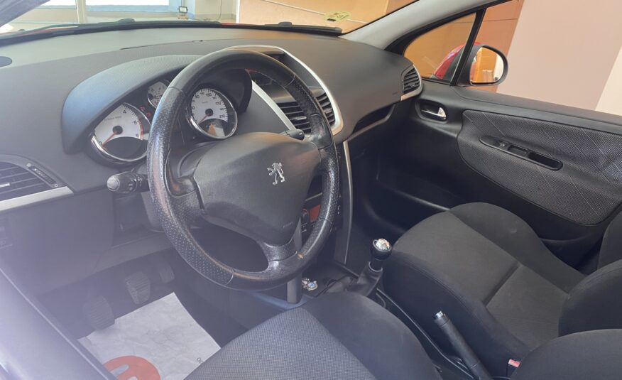 PEUGEOT 207 1.6 HDI SPORT