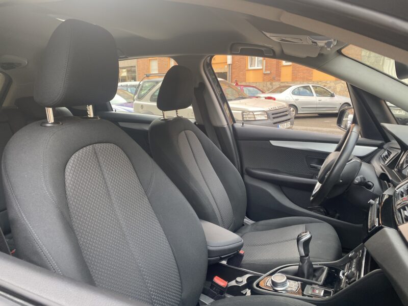 BMW 218d ACTIVE TOURER BUSSINES