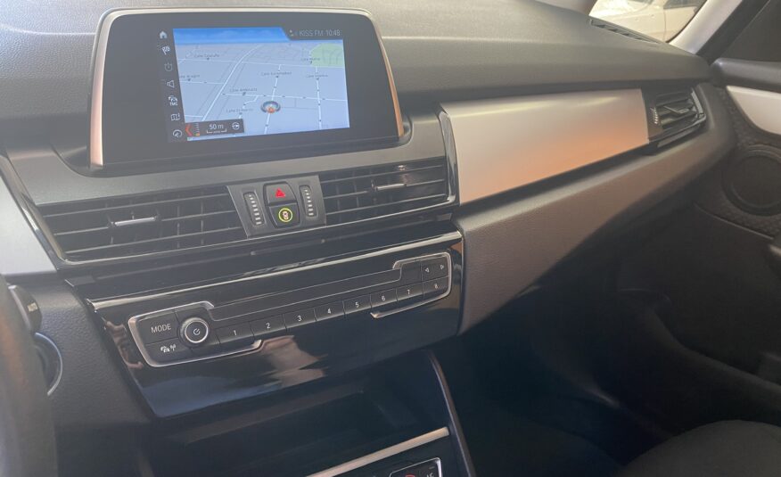 BMW 218D ACTIVE TOURER BUSINESS