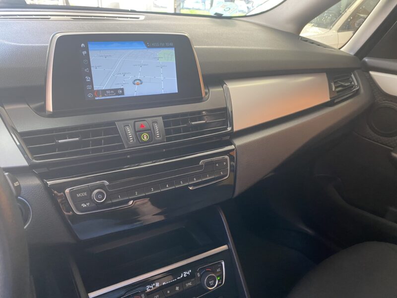 BMW 218D ACTIVE TOURER BUSINESS