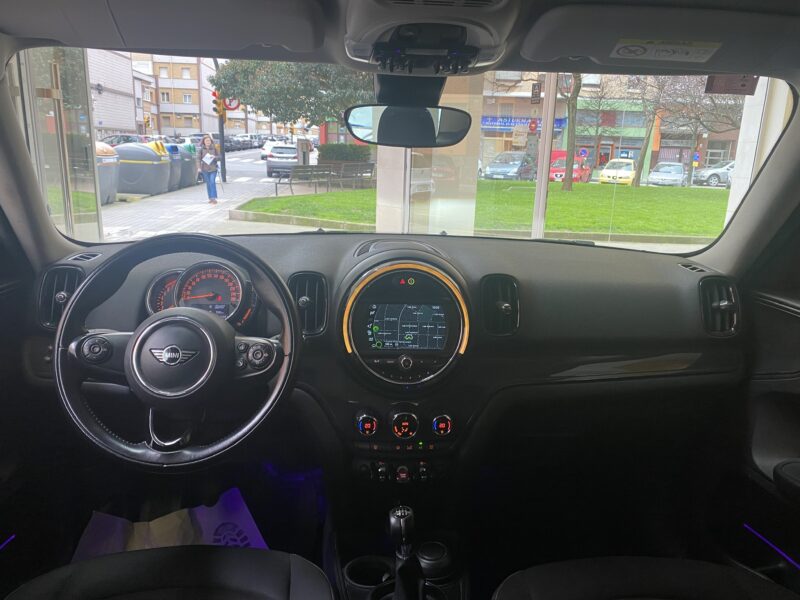 MINI COUNTRYMAN COOPER
