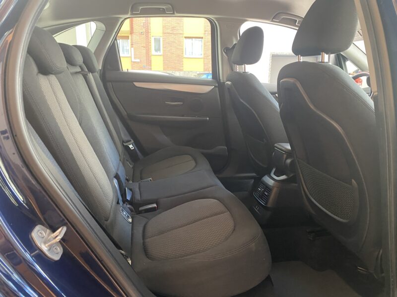 BMW 218D ACTIVE TOURER BUSINESS