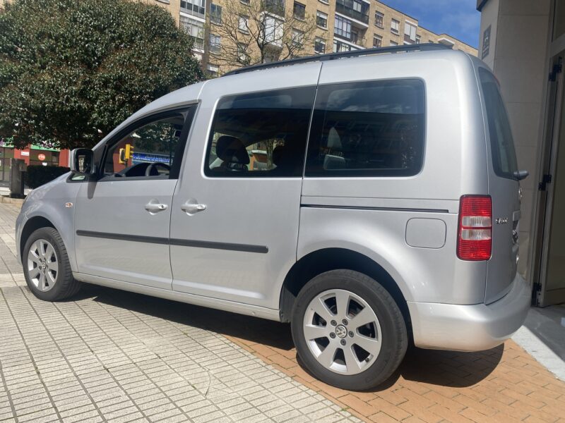 VOLKSWAGEN CADDY CONFORTLINE