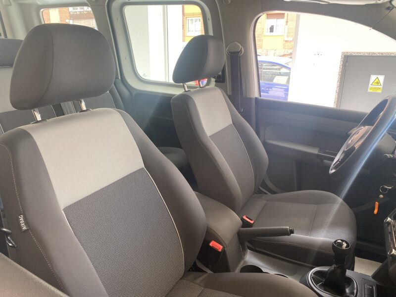 VOLKSWAGEN CADDY CONFORTLINE