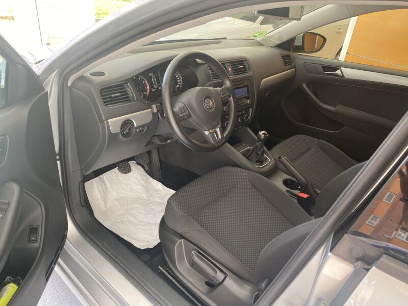 VOLKSWAGEN JETTA 1.2 TSI ADVANCE BLUEMOTION