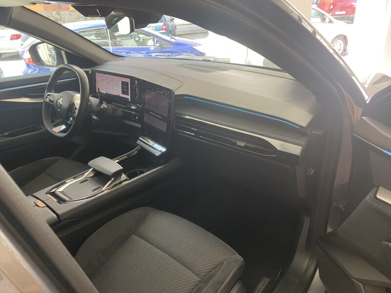 RENAULT AUSTRAL TECHNO ESPRIT ALPIN MILD HYBRID