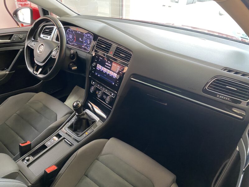 VOLKSWAGEN Golf VARIANT SPORT