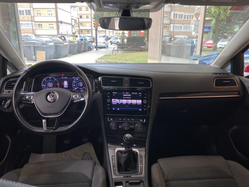 VOLKSWAGEN Golf VARIANT SPORT