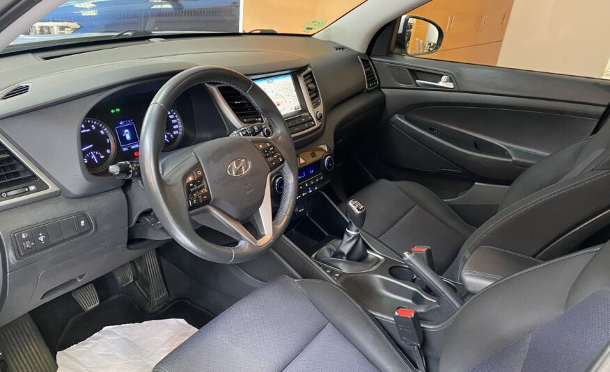 HYUNDAI TUCSON BLUE DRIVE 25 ANIVERSARIO 4X2