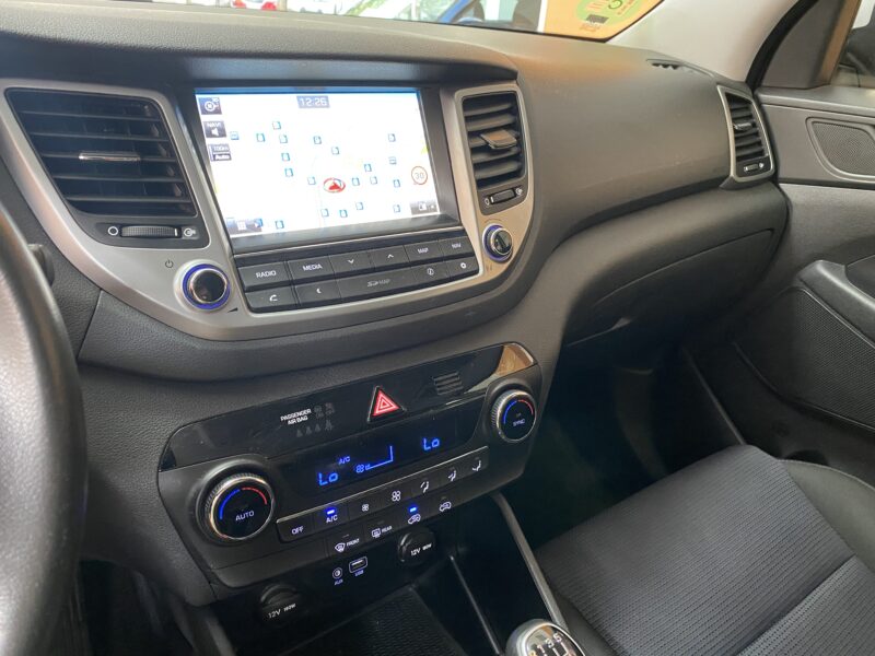 HYUNDAI TUCSON BLUE DRIVE 25 ANIVERSARIO 4X2