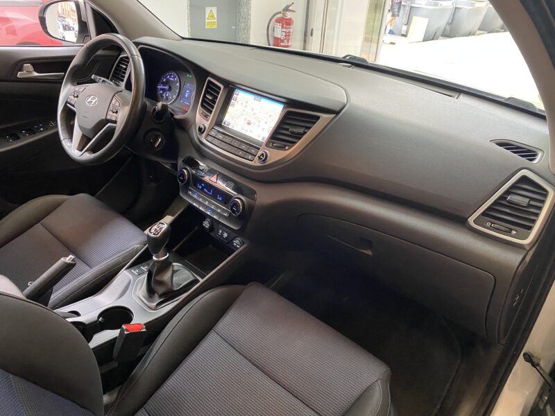 HYUNDAI TUCSON BLUE DRIVE 25 ANIVERSARIO 4X2