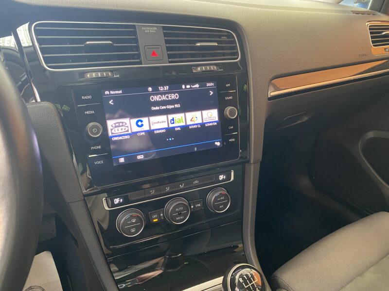 VOLKSWAGEN Golf VARIANT SPORT