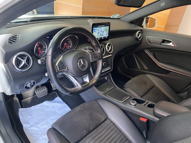 MERCEDES Clase A 200D AMG LINE