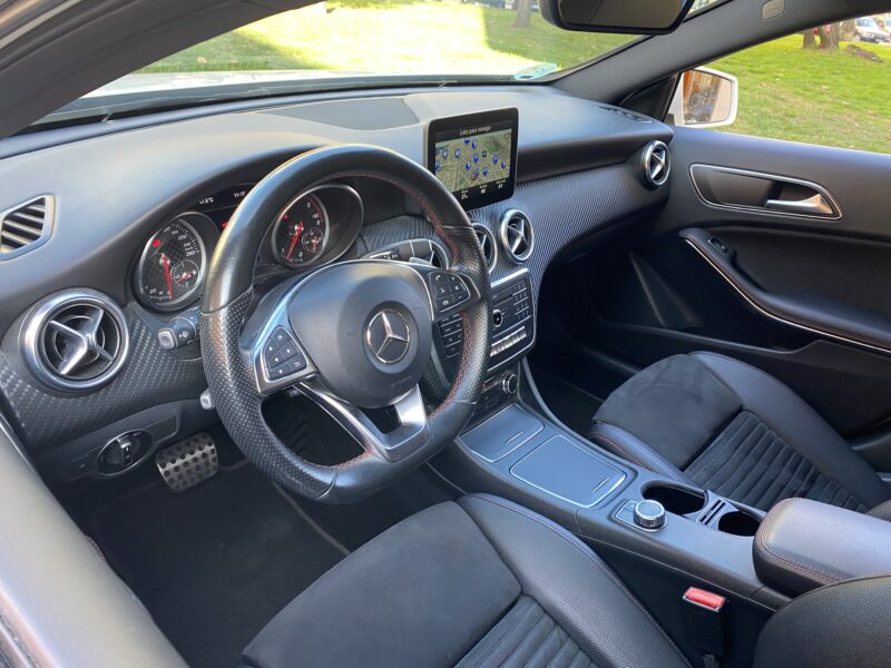 MERCEDES Clase A 200D AMG LINE