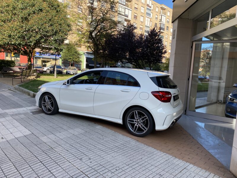 MERCEDES Clase A 200D AMG LINE