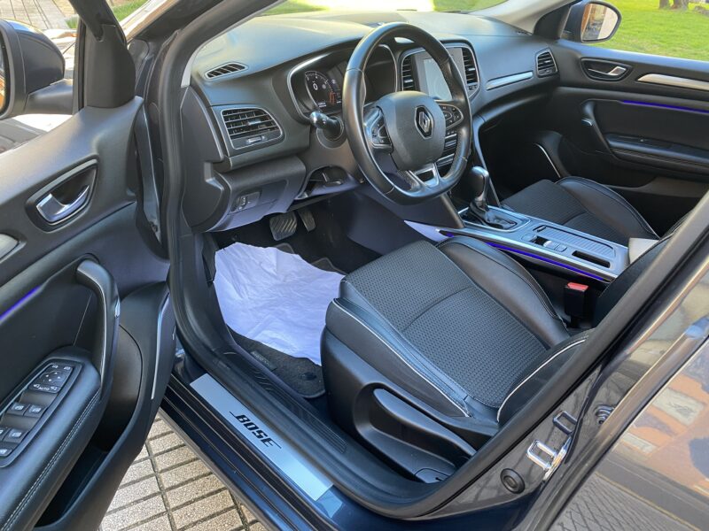 RENAULT Megane ST BOSE TCE