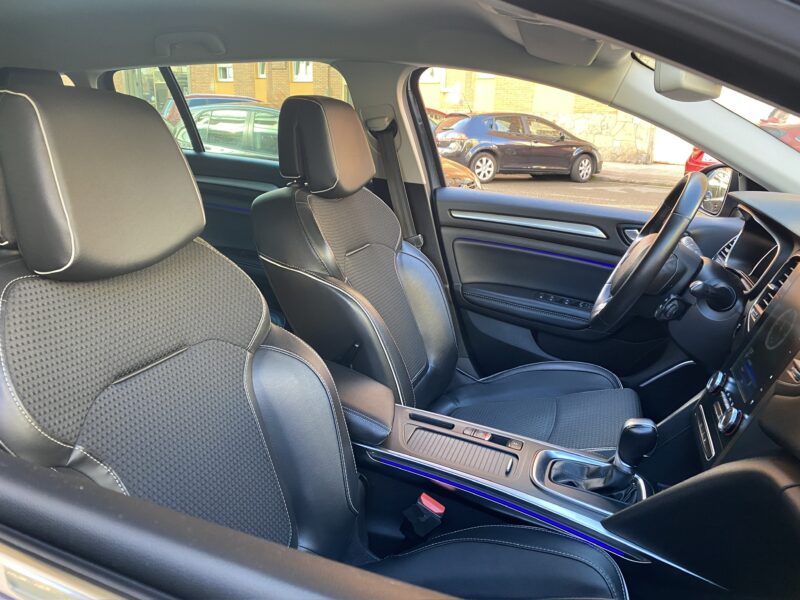 RENAULT Megane ST BOSE TCE