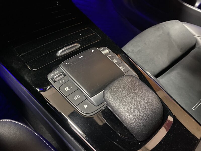 MERCEDES-BENZ CLA 200D SHOOTING BRAKE