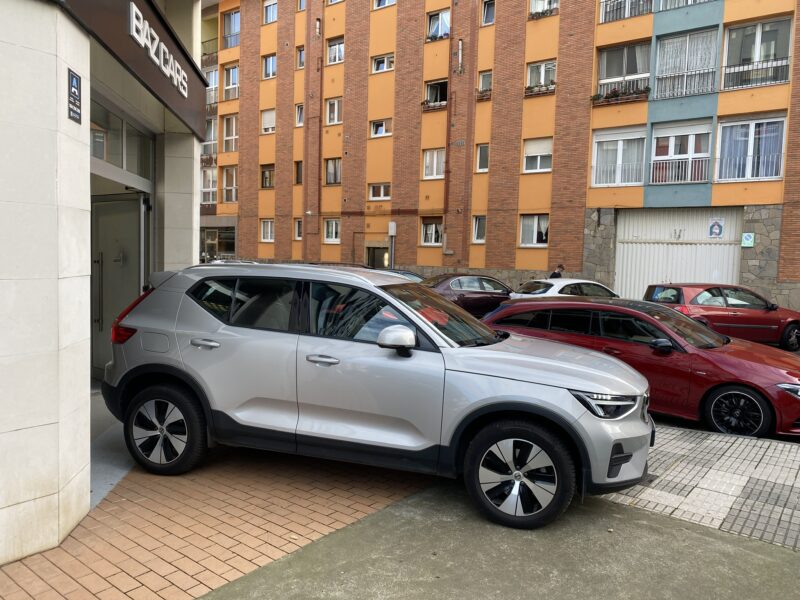 VOLVO XC40 B3 CORE