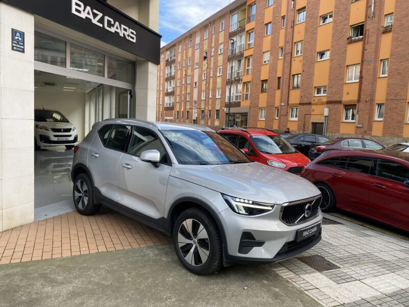 VOLVO XC40 B3 CORE