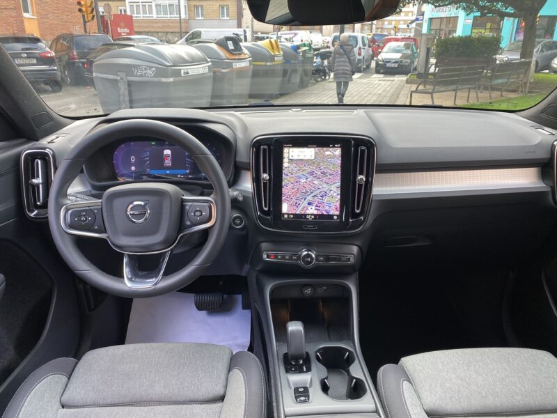 VOLVO XC40 B3 CORE