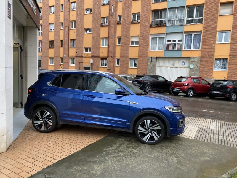 VOLKSWAGEN T-CROSS 1.5 TSI R LINE