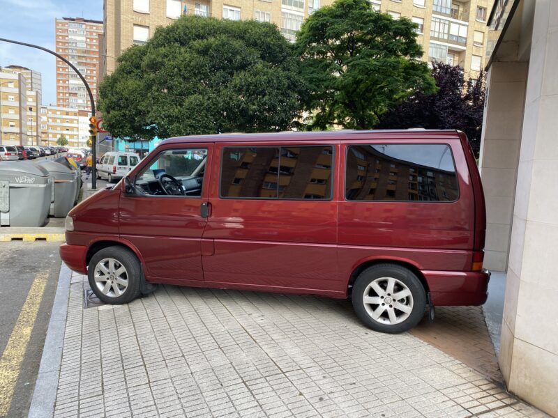VOLKSWAGEN MULTIVAN 2.0 TDI TRENLINE