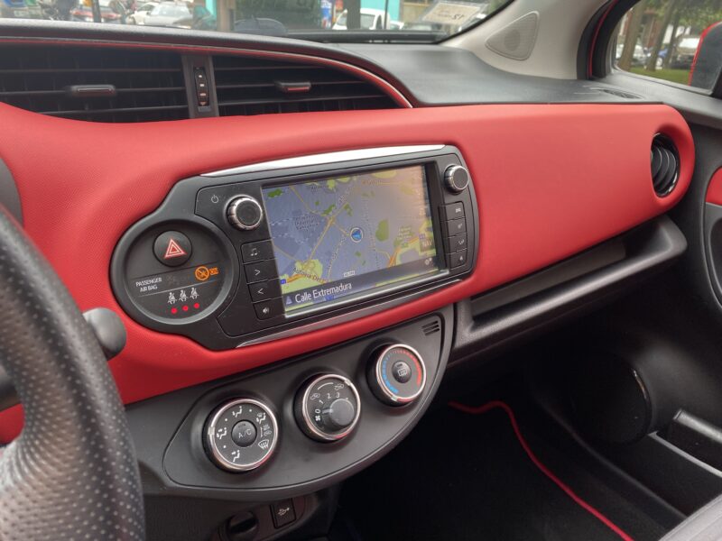 TOYOTA YARIS 1.3 STAR STOP CANARIAS